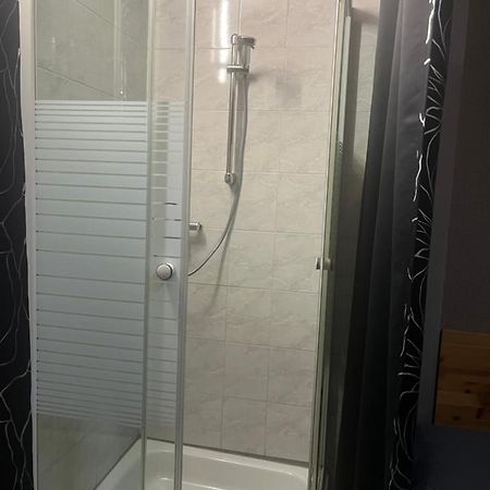 Hipokratios 3 Zimmer Mit Gemeinschaft Wc Fürth Zewnętrze zdjęcie