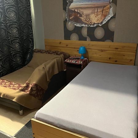 Hipokratios 3 Zimmer Mit Gemeinschaft Wc Fürth Zewnętrze zdjęcie