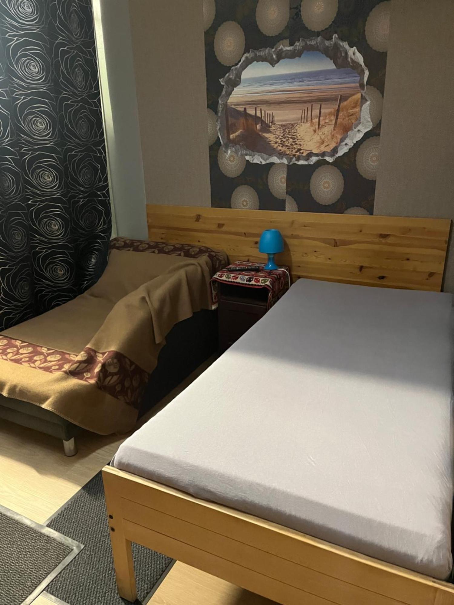 Hipokratios 3 Zimmer Mit Gemeinschaft Wc Fürth Zewnętrze zdjęcie